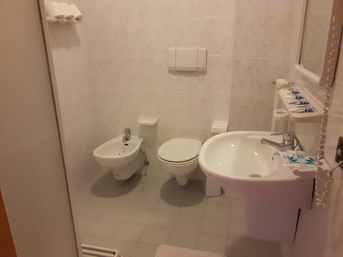 Hotel Pizzo Degli Uccelli Castello Tesino Ngoại thất bức ảnh